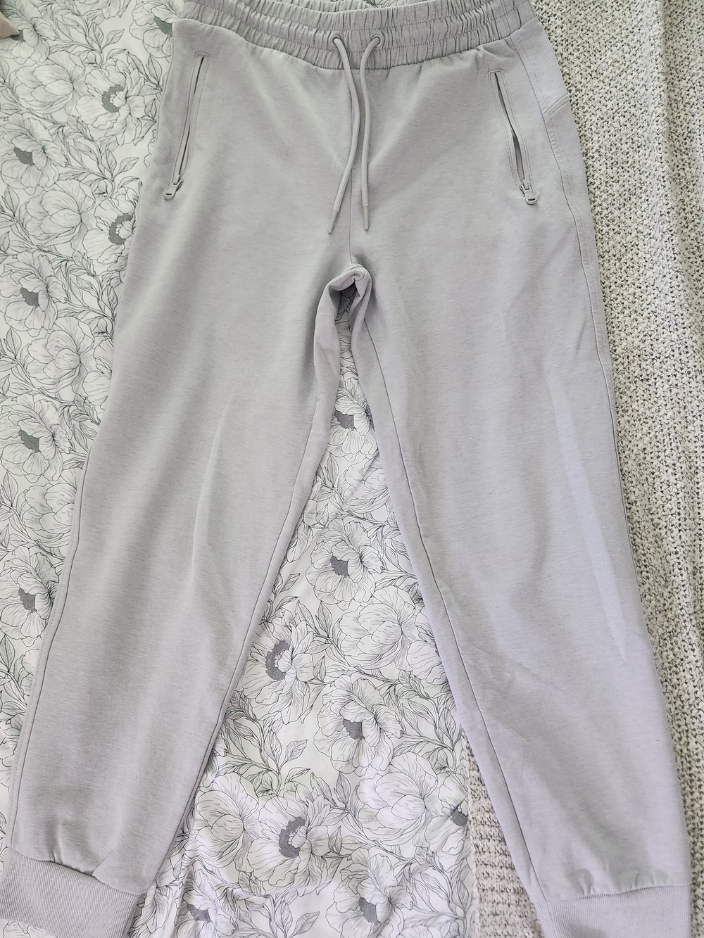 Old Navy Light Gray Kids Jogger Sweatpants with Drawstring